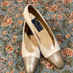 Elegant Joel Parker Cream and Tan Women's Shoes